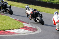 Evening Adv_Mid Group Black Bikes